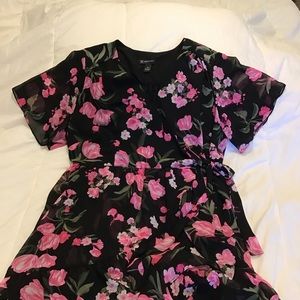 INC black & pink floral short sleeve dress, size 3X